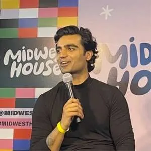 Akshay Bajaj